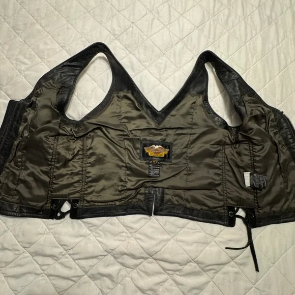 Harley-Davidson black Leather vest - Picture 5 of 6